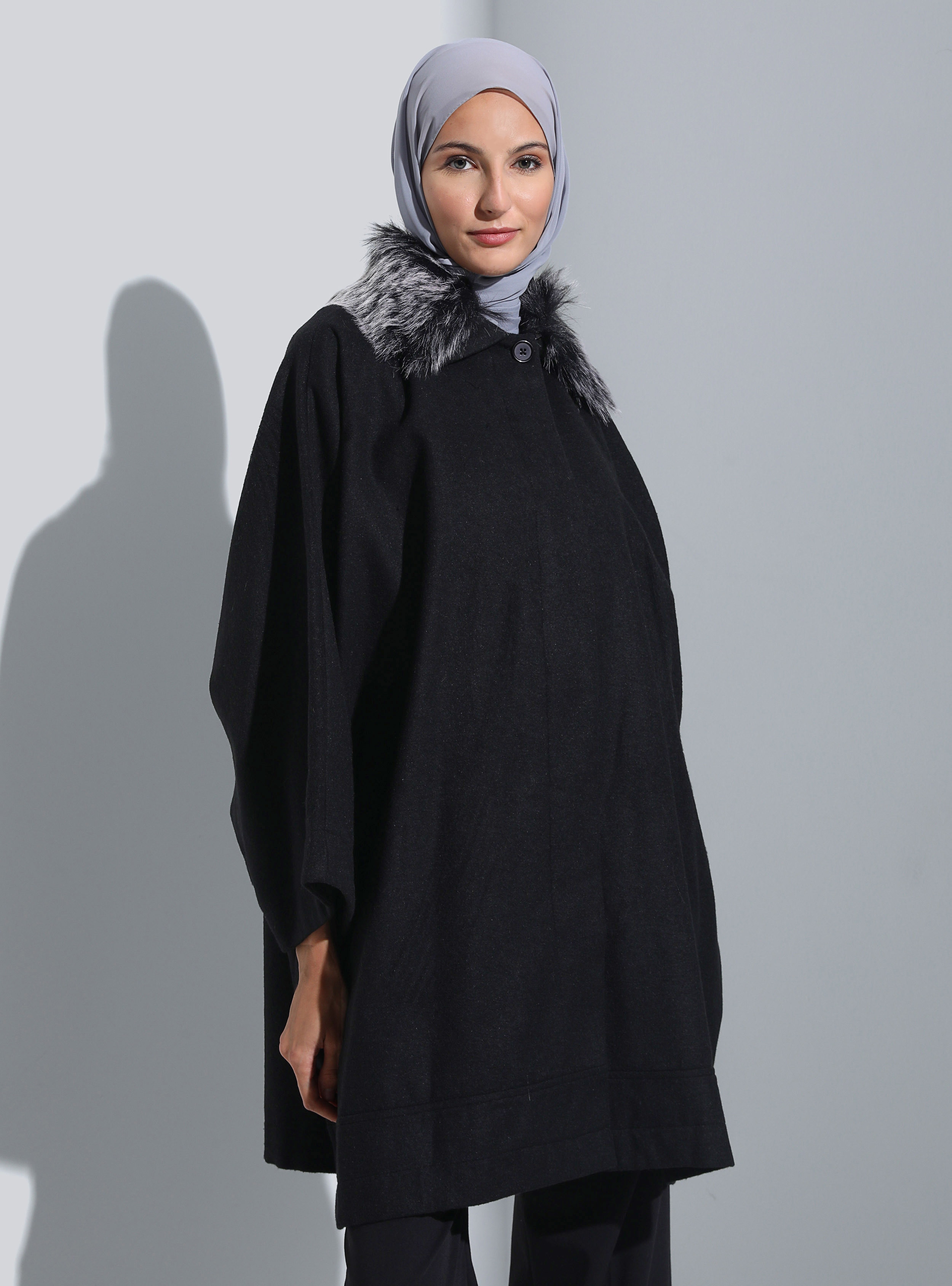 Poncho With Faux Fur Collar Black