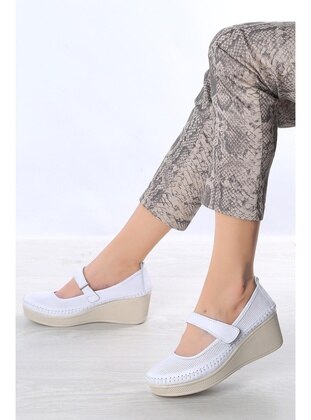 White - Casual - Casual Shoes - Artı Artı Ayakkabı