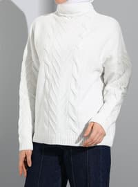 White - Crew neck - Unlined - Knit Tunics