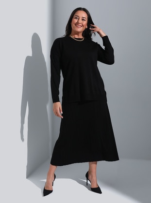 Plus Size Sweater Tunic & Skirt Co-Ord Black