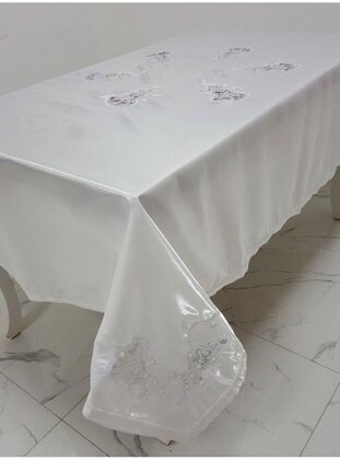 White - Dinner Table Textiles - Finezza Home
