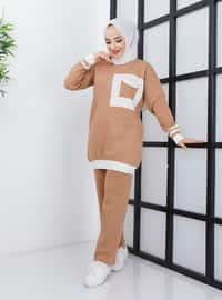Knitwear Co-Ord Set With Pockets And Pants Beige