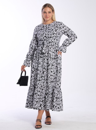 Plus Size Patterned Modest Dress Black And White