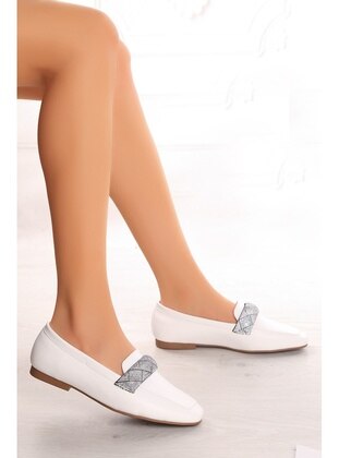 White - 250gr - Flat Shoes - Malenta Shoes
