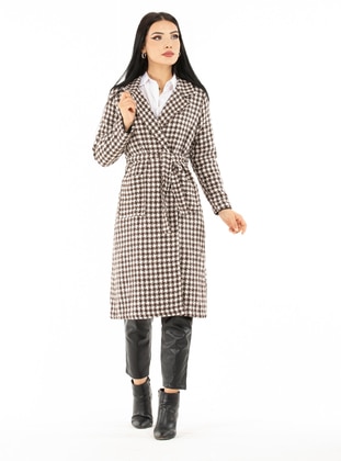 Patterned Cape Coffee Color White Coat