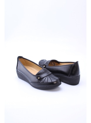 En7 Black Flat Shoes