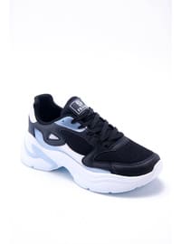  - Sports Shoes