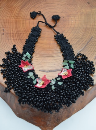 Stoneage Black Necklace