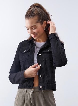 Slim Fit Women's Denim Jacket Black With Pockets And Buttons