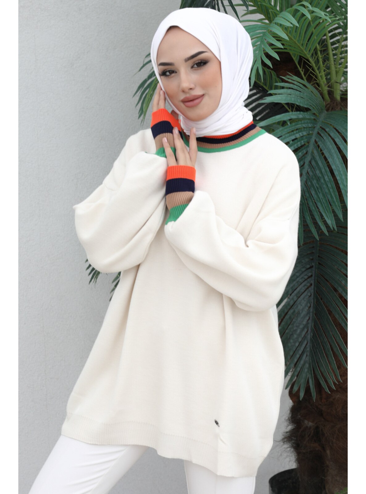 Cream-Beige Women's Modest Turtleneck Balloon Sleeve Hijab Sweater Tunic