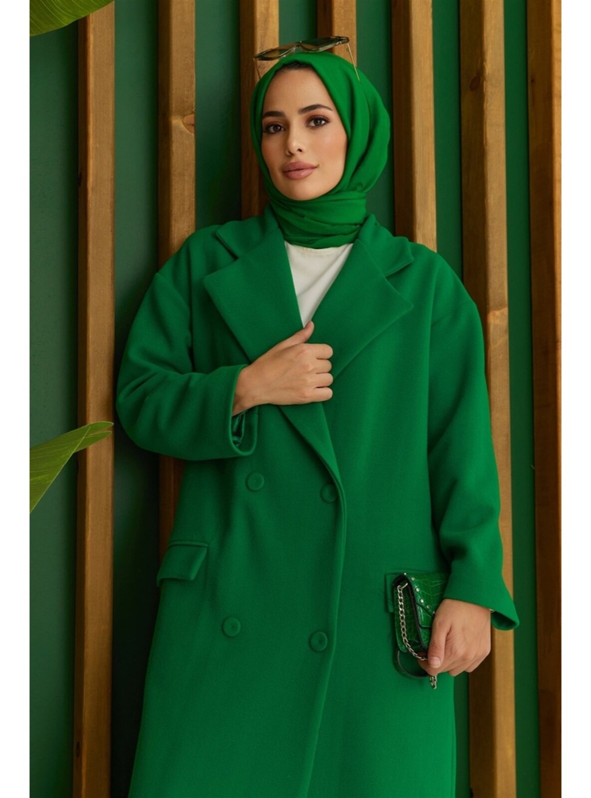  Green Coat