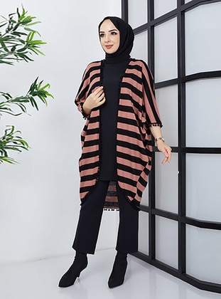Striped Cape Rose With Fringes Coat