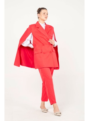 Red - Suit - Melike Tatar