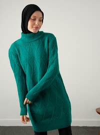  Green Knit Tunics
