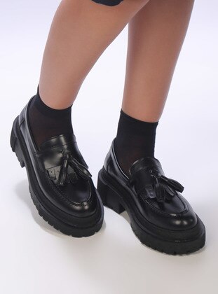 Shoeberry Black Casual Shoes