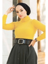  Yellow Knit Sweaters