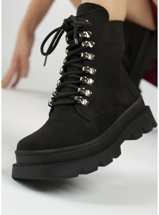 McDark Black Boots