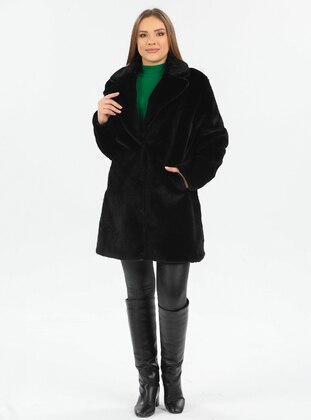 Trend Studio İstanbul Black Coat
