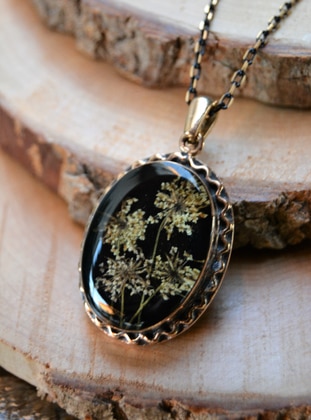 Dried Flower Necklace Black