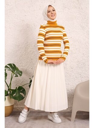 Mustard Women's Turtleneck Color Block Knit Sweater