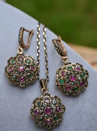 Authentic Necklace With Emerald And Ruby - Red