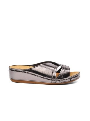 Classter Silver Slippers
