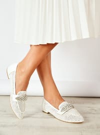  White Flat Shoes
