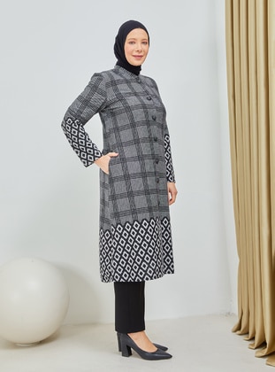 Watery Patterned Cape Gray
