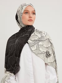 Patterned Combed Cotton Shawl Black And White