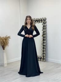 Crepe Fabric Sequin Detailed Dress Black