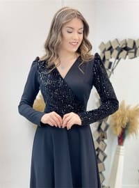 Crepe Fabric Sequin Detailed Dress Black
