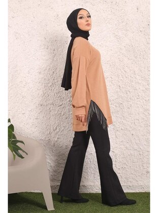 Biscuit Crew-Neck Side Chain Hijab Tunic