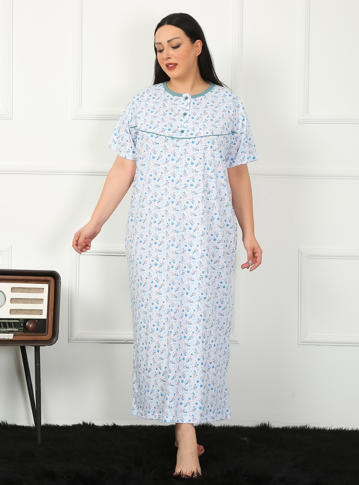 Plus Size Short Sleeve Mom Nightgown White Blue