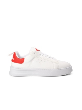 White - Sports Shoes - Lee Cooper