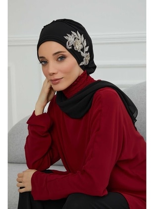 أسود - حجابات جاهزة - Aisha`s Design