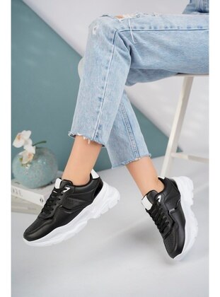 Black - White - Sports Shoes - McDark
