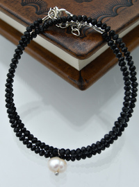 Crystal and Pearl Bracelet/Necklace Black