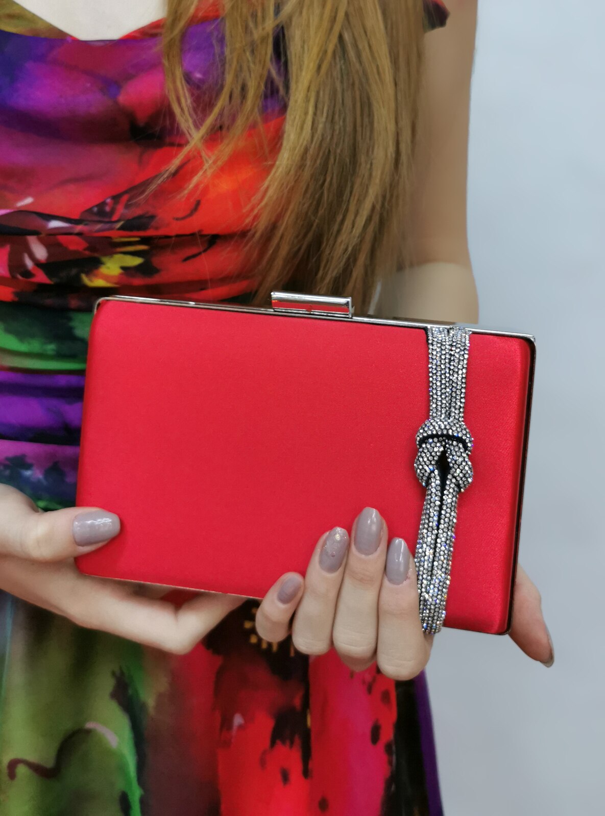 Red Stylish Metal Decor Flap Clutch Bag Elegant Envelope Evening Purse  Wallet - China Shoulder Bag and Handbag price | Made-in-China.com