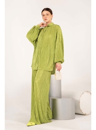 Green - Suit - Melike Tatar