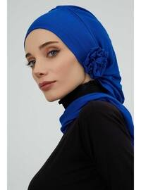 ساكس الأزرق - حجابات جاهزة