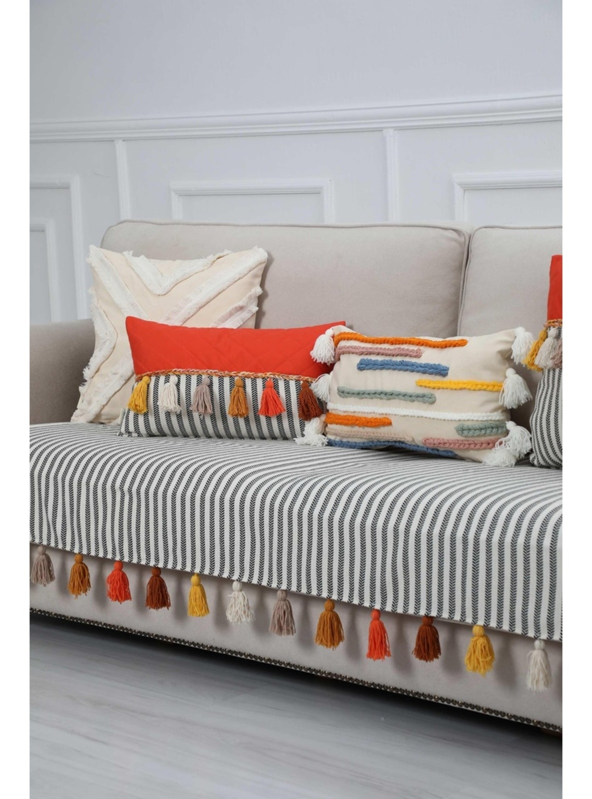 Multicolor Tufted Sofa Cover 90 X 200,Ko 20 Striped Pattern