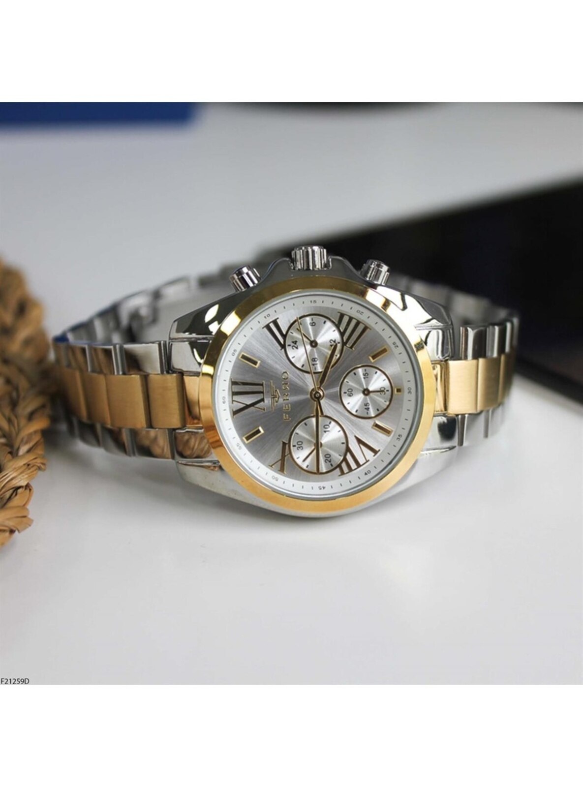 Golden color - Watches