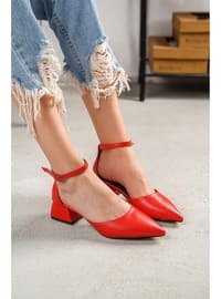 أحمر - حذاء كاجوال - أحذية كاجوال
