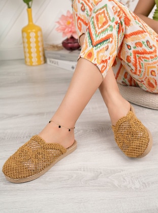 Mustard - Sandal - Slippers - Ayakkabı Havuzu