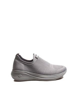 Colorless - Sports Shoes - Fast Step