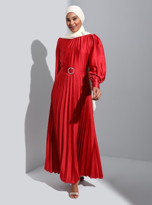Toka Detaylı Piliseli Saten Tesettür Abiye Elbise - Kırmızı- Refka