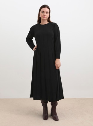 Black - Plus Size Knit Dresses - Alia