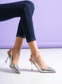 اللون الفضي - حذاء كعب عالي - جلد اصطناعي - احذيه كعب عالى