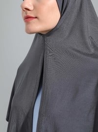 الرمادي الداكن - حجابات جاهزة