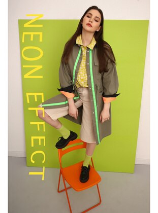 Light Green 100% Cotton Neon Detailed Snap Fastened Sports Trenchcoat